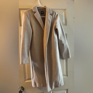 Zara beige Wool Coat.. Like new!!